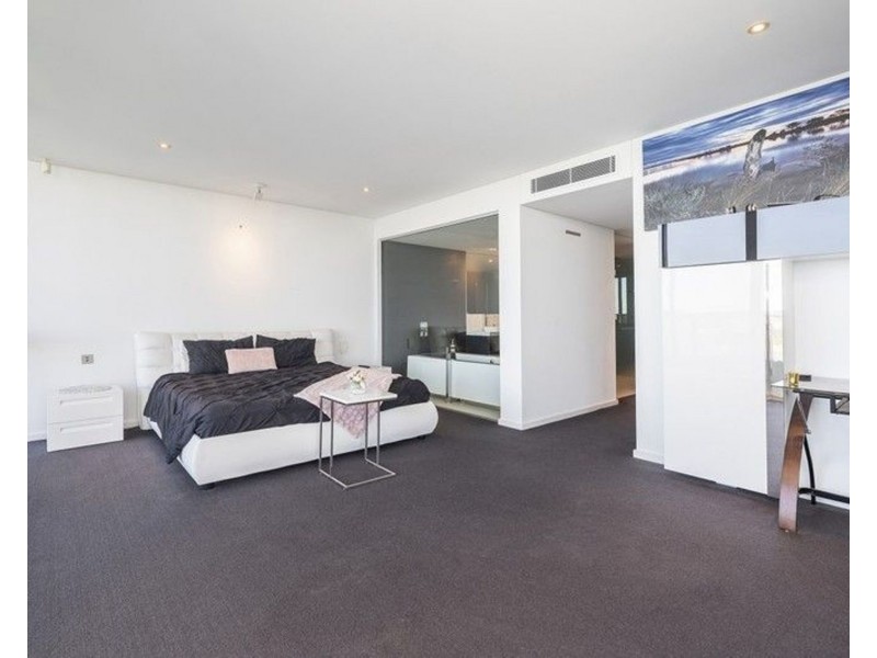 901/5 Marco Polo Drive, Mandurah WA 6210