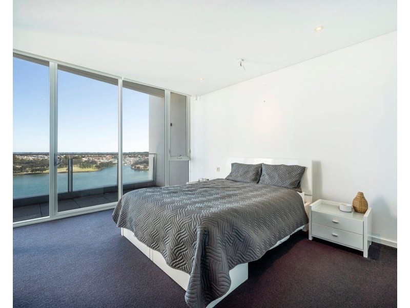 901/5 Marco Polo Drive, Mandurah WA 6210