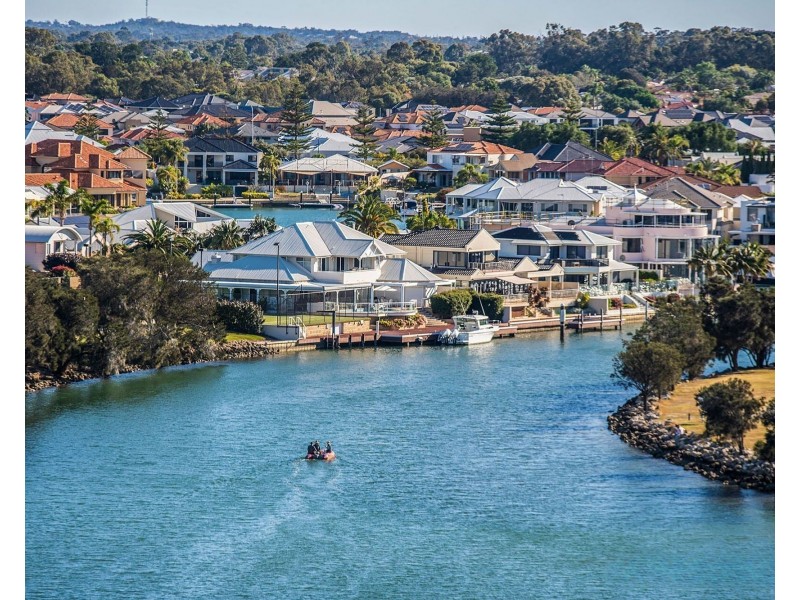 901/5 Marco Polo Drive, Mandurah WA 6210