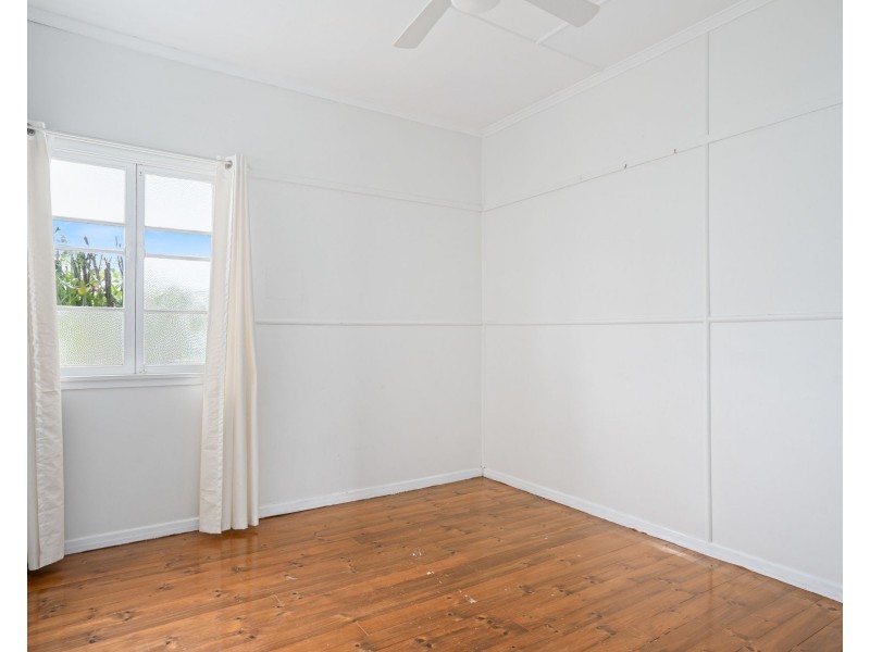 77 Stafford Street, Booval QLD 4304