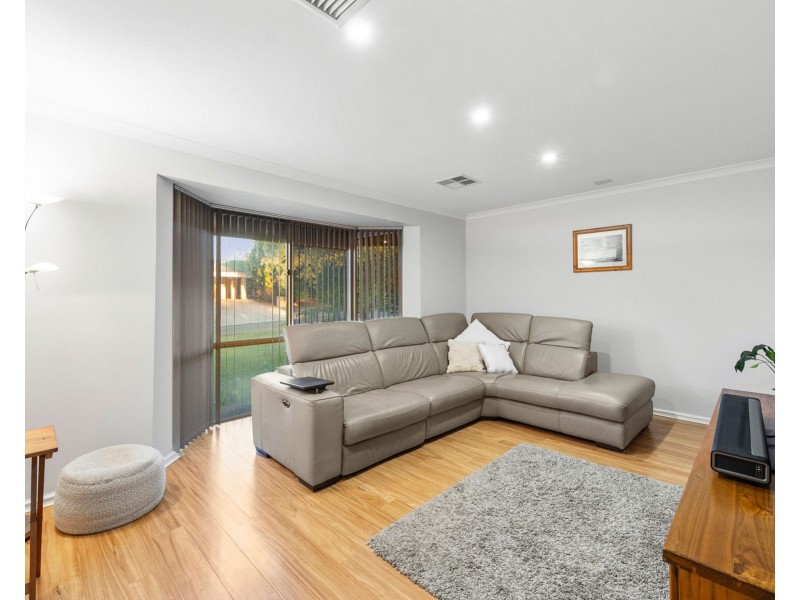 4 Cestrum Rise, South Lake WA 6164