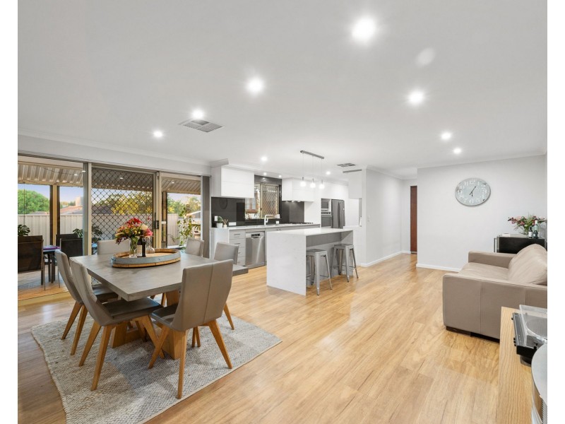 4 Cestrum Rise, South Lake WA 6164