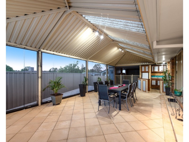 4 Cestrum Rise, South Lake WA 6164