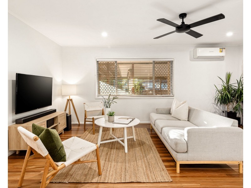 31 Ferny Way, Ferny Hills QLD 4055