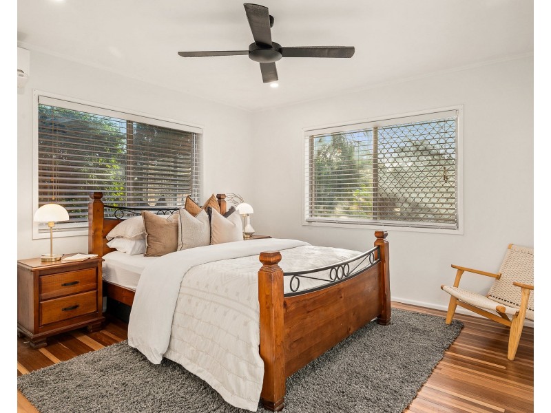 31 Ferny Way, Ferny Hills QLD 4055