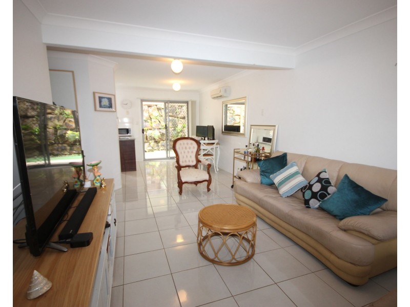 11/12 Timms Road, Everton Hills QLD 4053