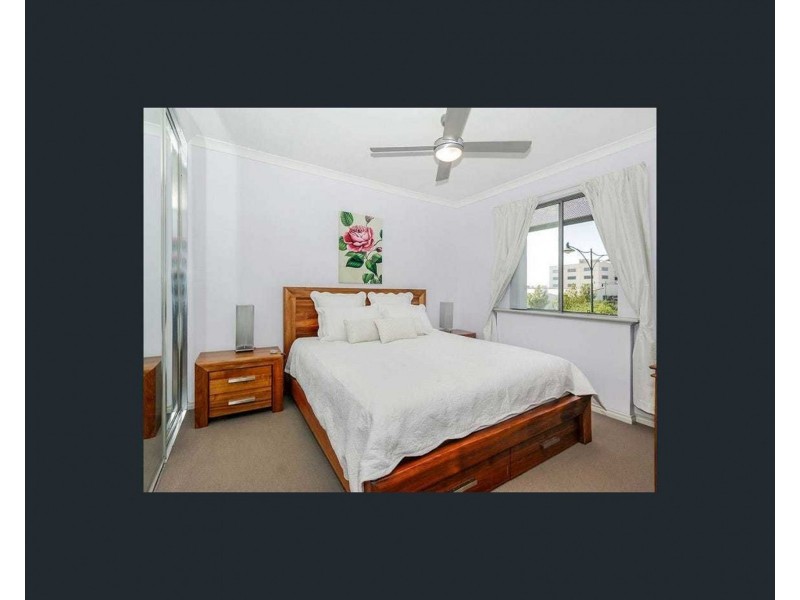 25 42 The crescent, Midland WA 6056