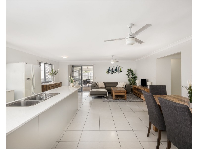 10 Lauren Circuit, Brighton QLD 4017