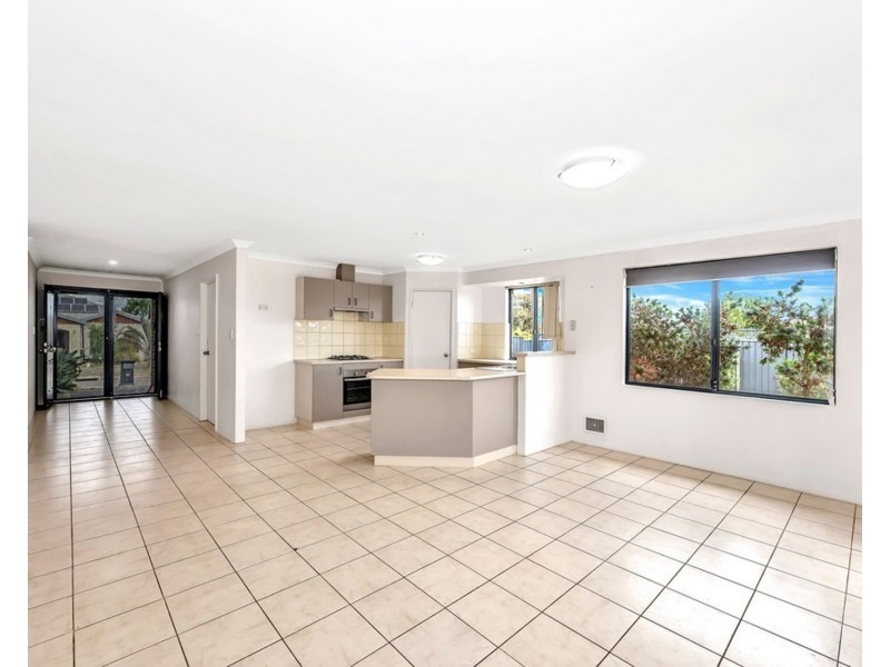 8 Echidna Court, Baldivis WA 6171