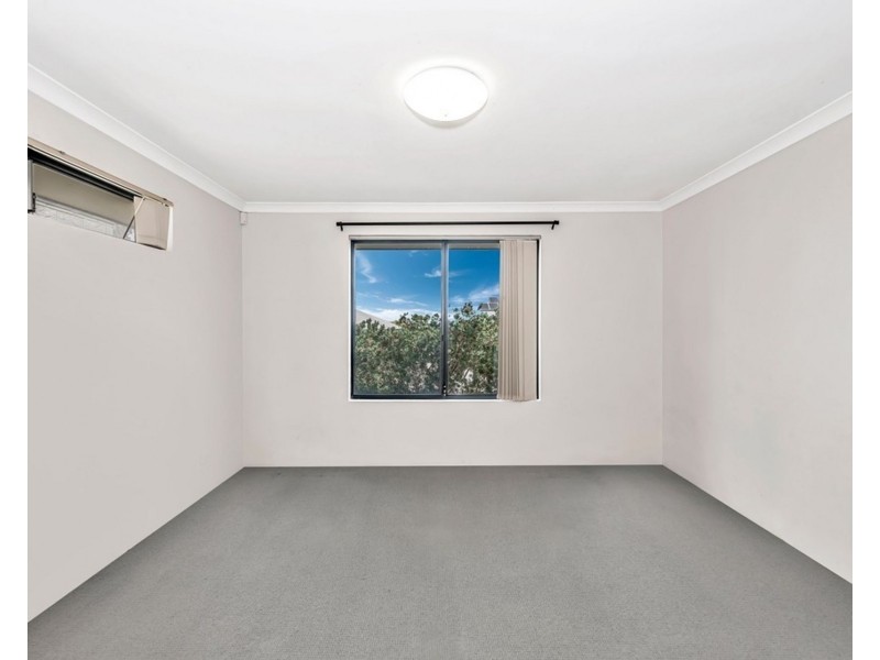 8 Echidna Court, Baldivis WA 6171