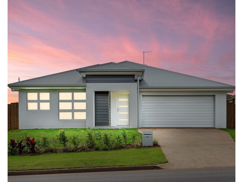 29 Cummins Road, Avoca QLD 4670