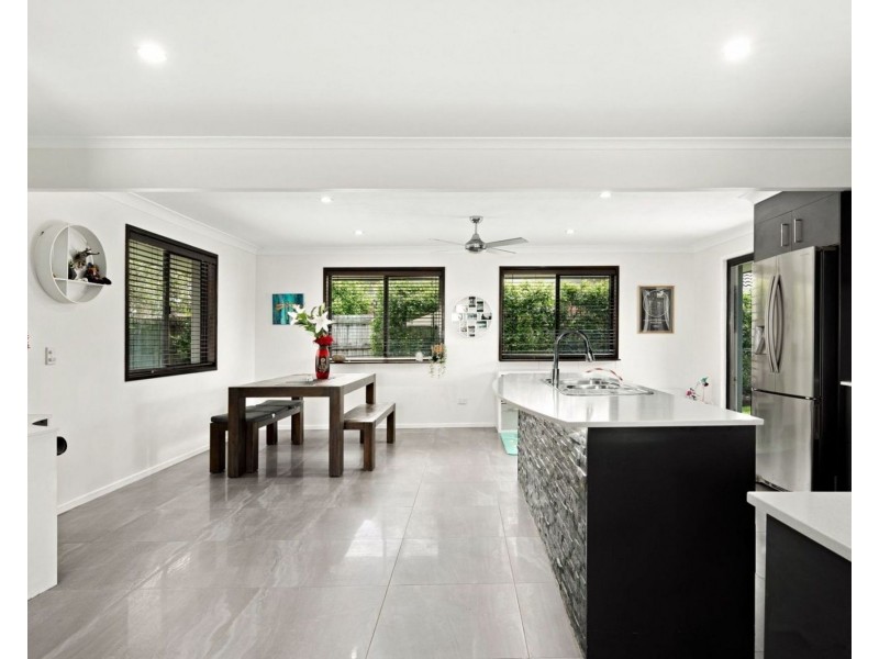 34 Rosella Street, Parrearra QLD 4575