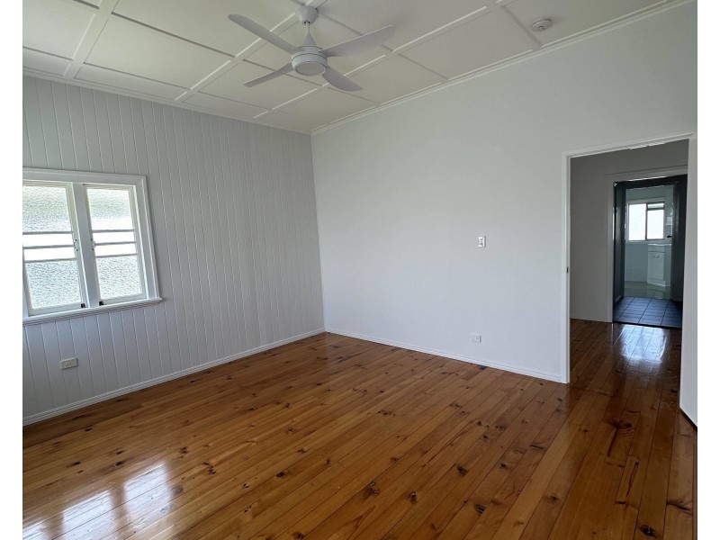 40 High Street, Walkervale QLD 4670