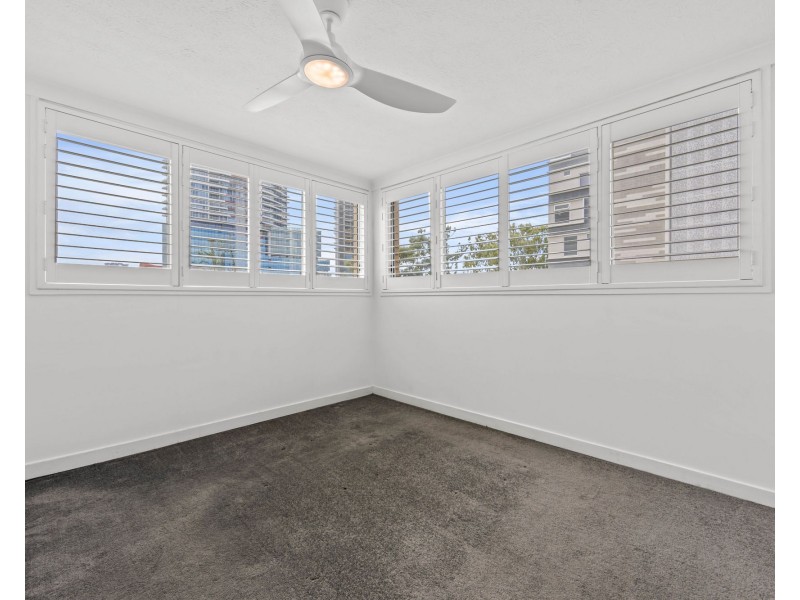 4/6 Garden Street, Southport QLD 4215