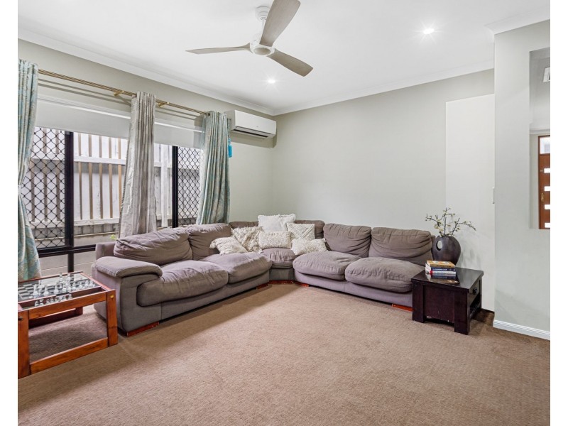 8 Eaton Close, North Lakes QLD 4509