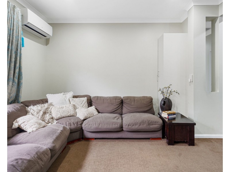 8 Eaton Close, North Lakes QLD 4509
