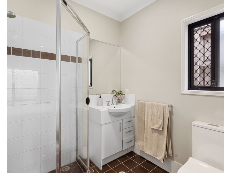 8 Eaton Close, North Lakes QLD 4509