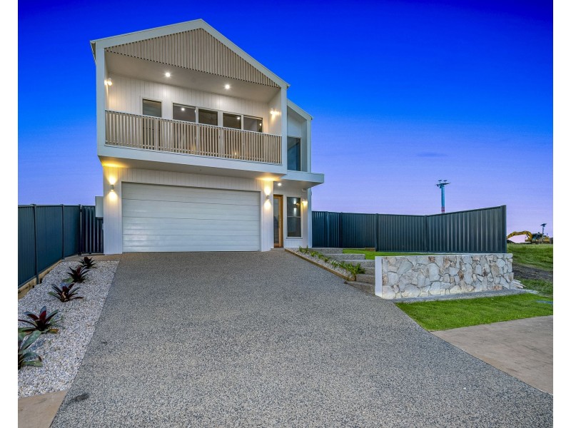 15 Bedarra Boulevard, Innes Park QLD 4670