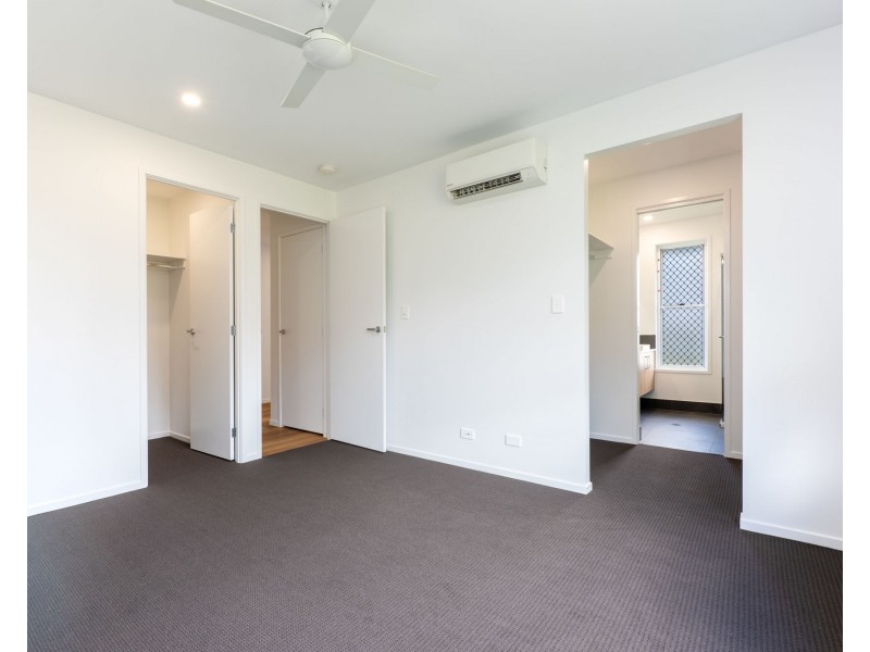 1 Wren Place, Branyan QLD 4670