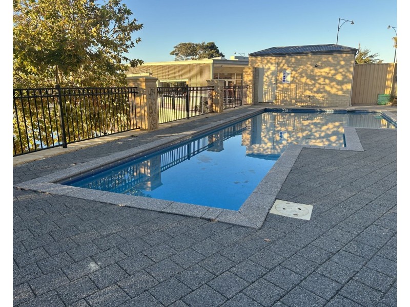 4/6 Burnley Way, Butler WA 6036