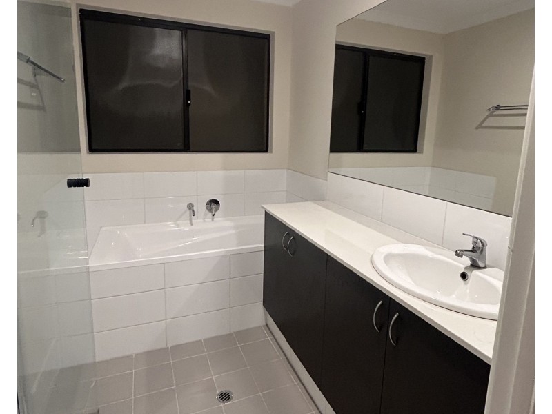 4/6 Burnley Way, Butler WA 6036