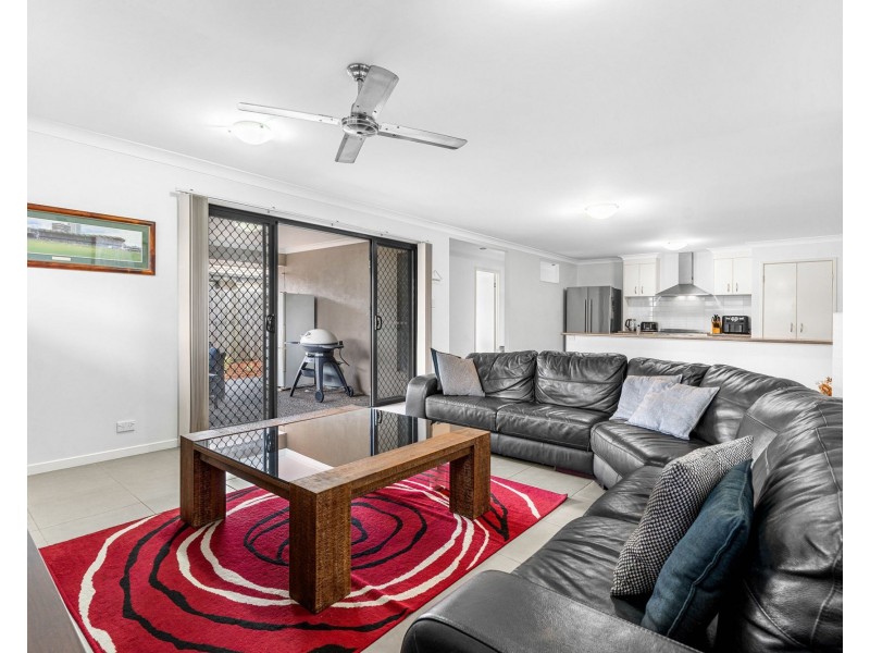 68 Higgs Circuit, Wynnum West QLD 4178