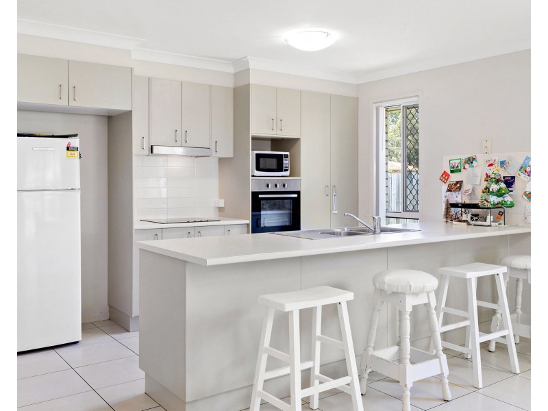 5 Newmarket Drive, Morayfield QLD 4506