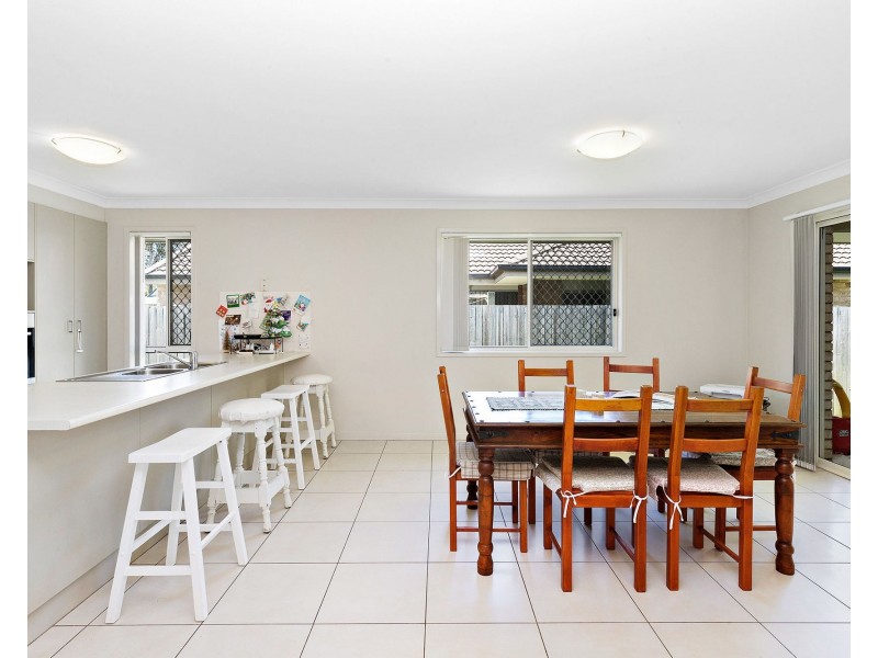 5 Newmarket Drive, Morayfield QLD 4506