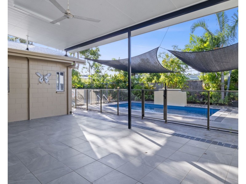 27 Albatross Street, Kewarra Beach QLD 4879