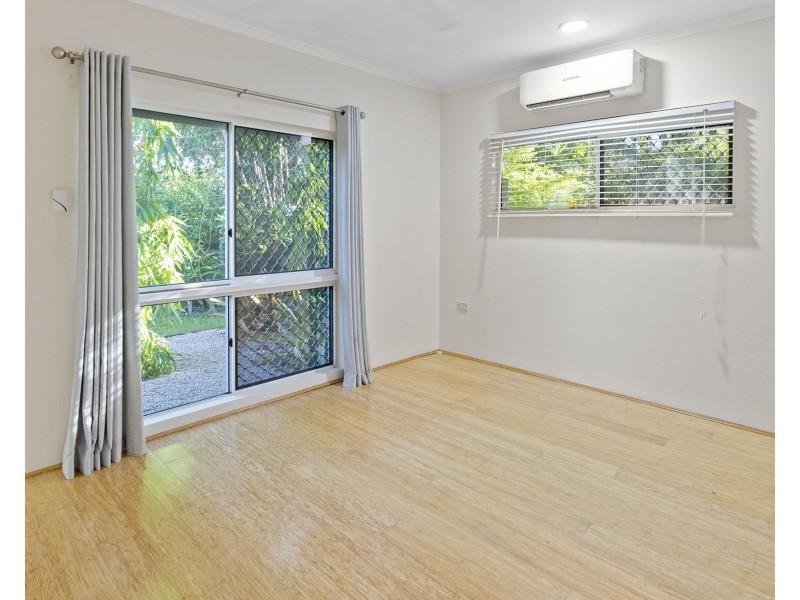 27 Albatross Street, Kewarra Beach QLD 4879