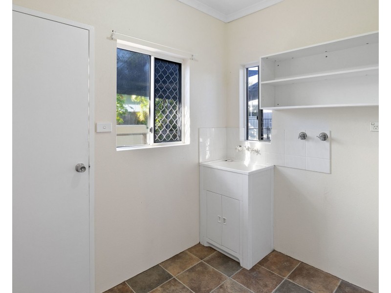 27 Albatross Street, Kewarra Beach QLD 4879