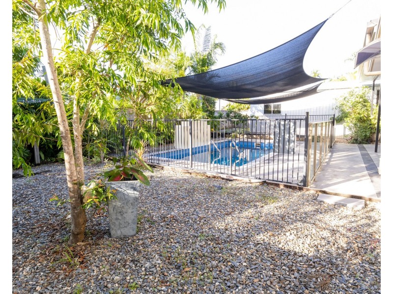 27 Albatross Street, Kewarra Beach QLD 4879