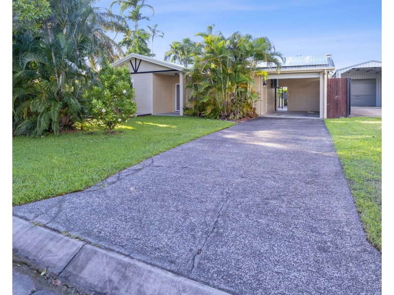 27 Albatross Street, Kewarra Beach QLD 4879