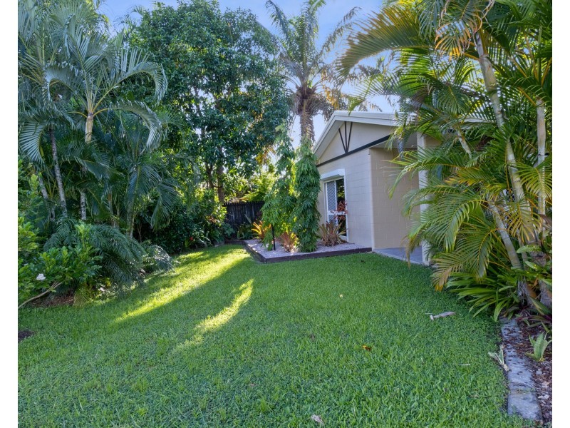 27 Albatross Street, Kewarra Beach QLD 4879
