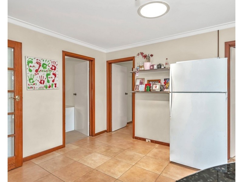 14 Kingsbridge Road, Warnbro WA 6169