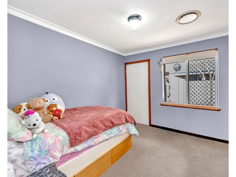 14 Kingsbridge Road, Warnbro WA 6169