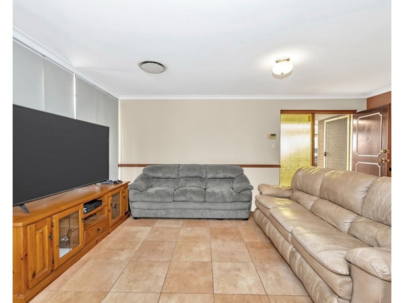 14 Kingsbridge Road, Warnbro WA 6169