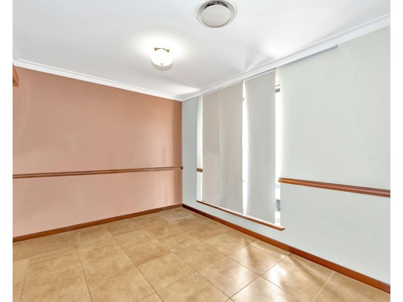 14 Kingsbridge Road, Warnbro WA 6169