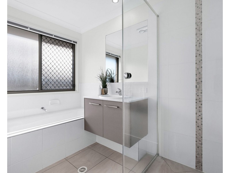 61 Goddard Road, Thornlands QLD 4164