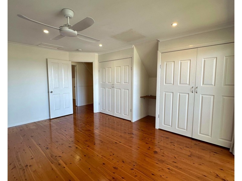 165 Barolin Esplanade, Coral Cove QLD 4670