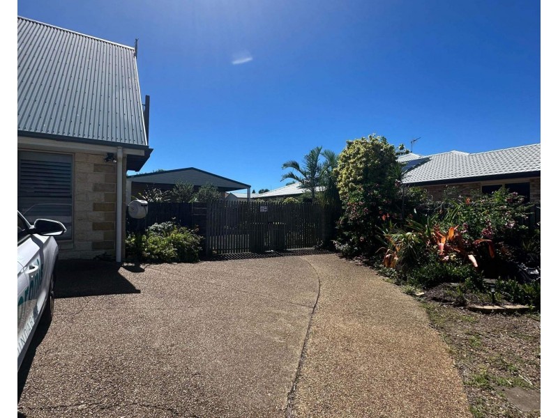 165 Barolin Esplanade, Coral Cove QLD 4670