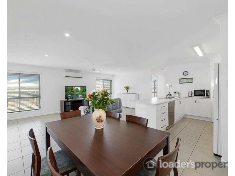 2 Toppers Court, Coral Cove QLD 4670
