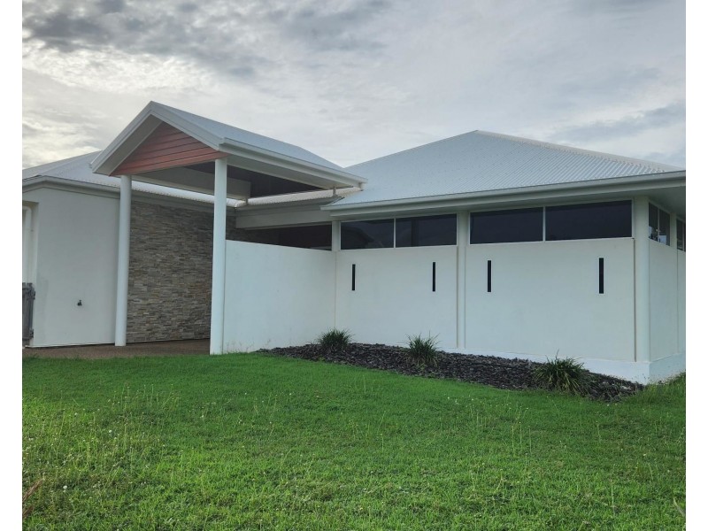 2 Freshwater Drive, Branyan QLD 4670