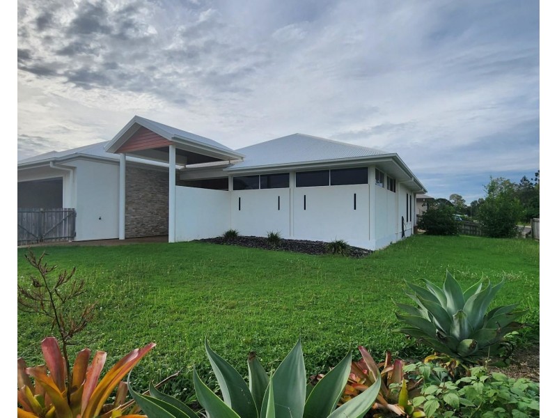 2 Freshwater Drive, Branyan QLD 4670