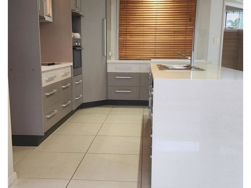 2 Freshwater Drive, Branyan QLD 4670