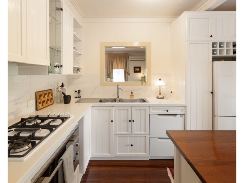 60 Clayton street, Sandgate QLD 4017