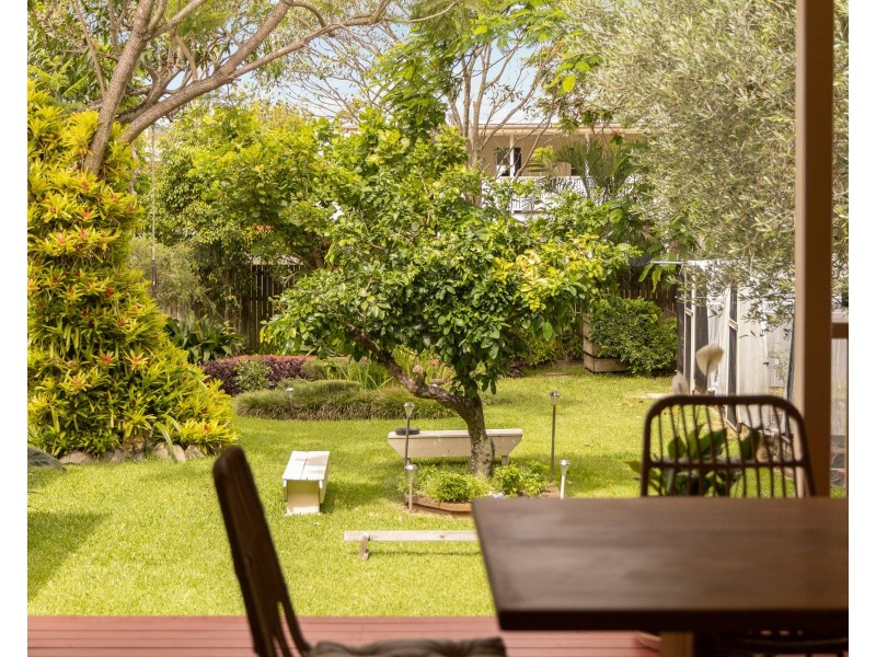 60 Clayton street, Sandgate QLD 4017