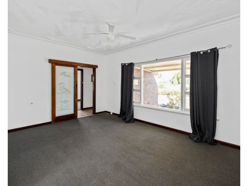 54 Janet Road, Safety Bay WA 6169