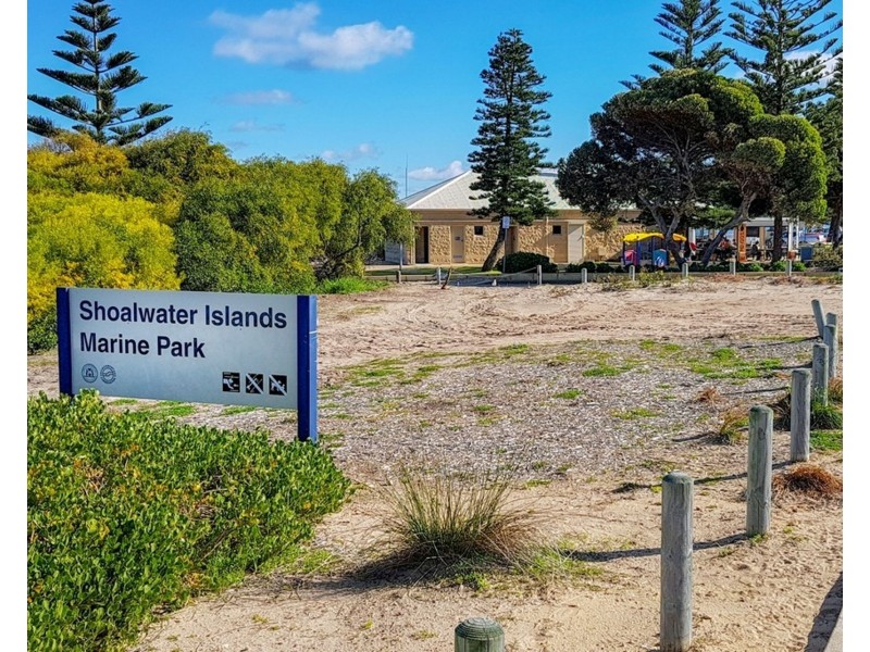 54 Janet Road, Safety Bay WA 6169