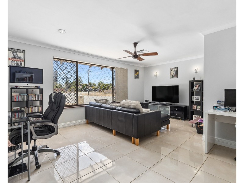 5 Sycamore Close, Rockingham WA 6168